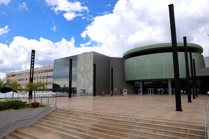 Matéria do Executivo que extingue taxa do Fundeinfra começa a tramitar na Alego