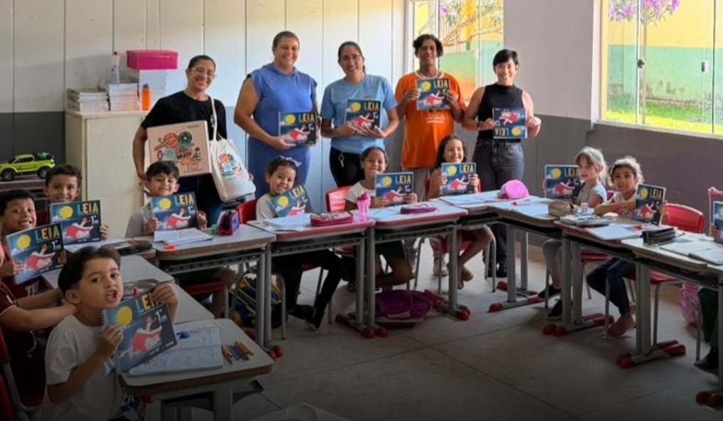 Educação em foco: Alunos de Corumbá de Goiás recebem novos materiais para incentivo à leitura