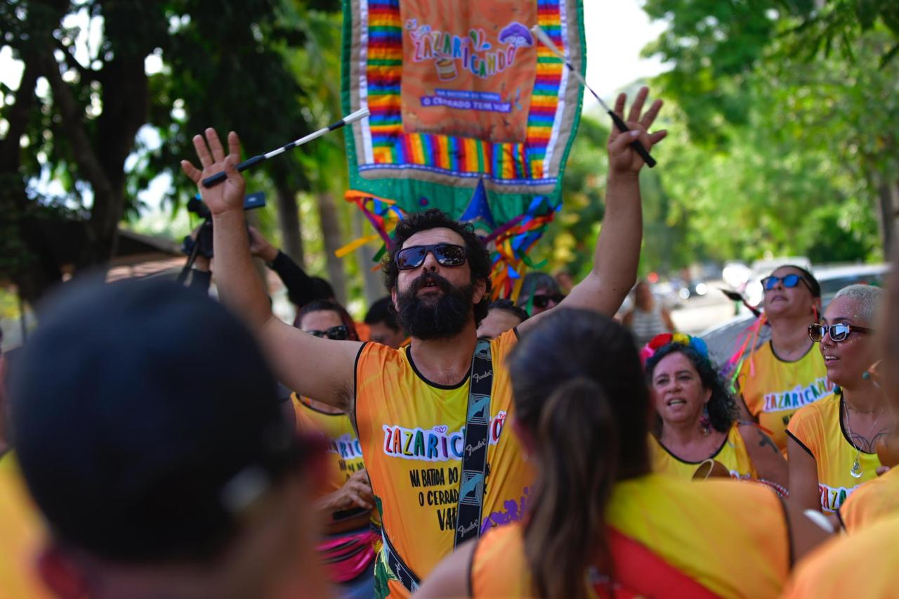 Raízes que Curam: Bloco Zararicando vai batucar “remédio para a alma” no Carnaval 2026